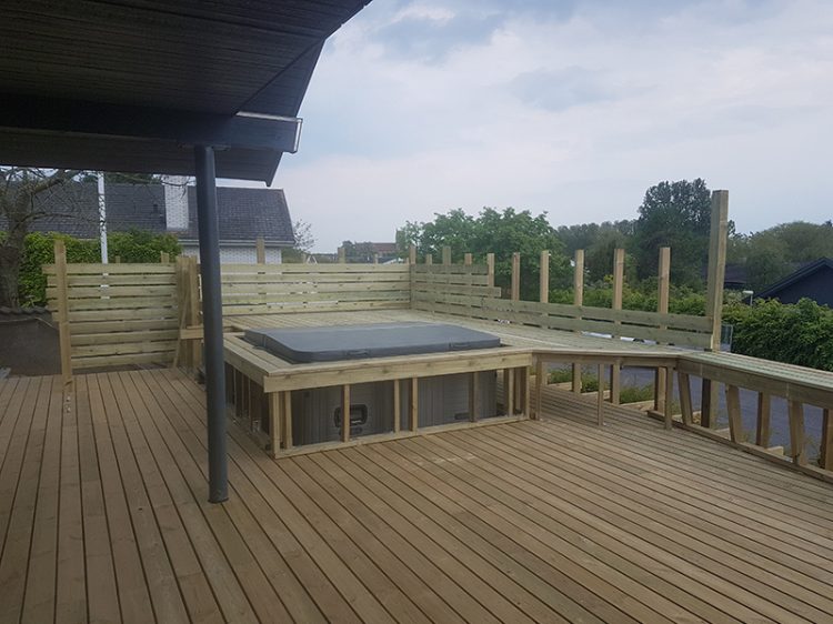 Decking Gallery 2 Image 4 (1)